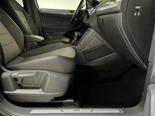 Volkswagen Tiguan Volkswagen Tiguan 1.4 TSI ACT 2X R-Line Pano Virtual Trekh - afbeelding nr 16