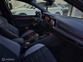 Volkswagen Golf Volkswagen Golf 2.0 TSI GTI Panorama/IQ Light/Leder/Harman Kardon/Camera - afbeelding nr 42
