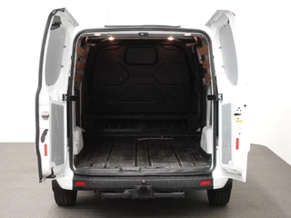 Ford Transit Custom Ford Transit Custom 300 2.0 TDCI L2H1 Trend Automaat Airco Navi Bluetooth 3-Zits Camera Trekhaak Camera - afbeelding nr 3