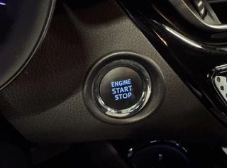 Toyota C-HR Toyota C-HR 1.2 Bi-Tone | CAMERA | NAVI | KEYLESS | LMV | METALLIC | LED - afbeelding nr 19