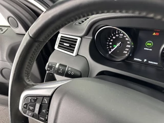Land Rover Discovery Sport Aut. *PANO | LUXURY-LEATHER | BI-XENON | CAMERA | BLINDSPOT | MEMORY-PACK | NAVI-FULLMAP | MERIDIAN-AUDIO | ECC | PDC | CRUISE | SHIFT-PADDLES | LANE-ASSIST | 20