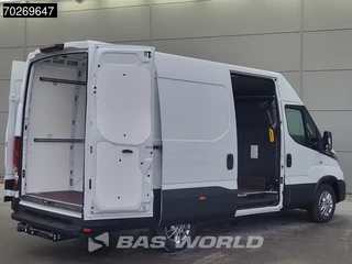 Iveco Daily Iveco Daily 35S21 210PK 3.0L Automaat 2025 model L2H2 Trekhaak Tacho ACC LED CarPlay Velgen Camera 12m3 Airco Trekhaak - afbeelding nr 6