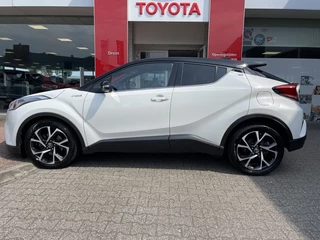 Toyota C-HR Toyota C-HR 1.8 Hybrid Bi-Tone | Navi | Stoelverwarming | Cruise Control - afbeelding nr 2