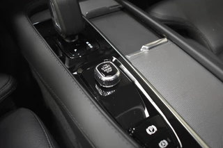 Volvo XC90 Volvo XC90 T8 455PK AWD Ultimate Dark | Luchtvering | Trekhaak | Getint Gla - afbeelding nr 32