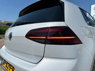 Volkswagen Golf Volkswagen Golf 1.5 TSI Highline Business R DSG 18'' Velgen LED PDC - afbeelding nr 23
