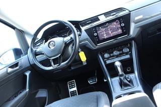Volkswagen Touran Volkswagen Touran 1.5 TSI DSG Highline 7p 1eEIG! ACC CARPLAY DAB CAMERA '19 - afbeelding nr 26