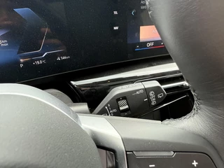 BMW iX1 BMW iX1 eDrive20 67 kWh 204pk | X-Line | Travel Pack  | Innovation Pack | Adaptieve cruise controle | HiFi System Harman Kardon | Panoramadak | Head up Display - afbeelding nr 20