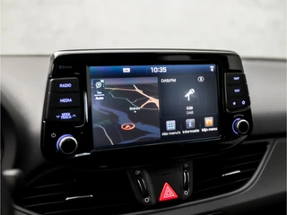 Hyundai i30 (APPLE CARPLAY, NAVIGATIE, CLIMATE, XENON, CAMERA, SPORTSTOELEN, PARKEERSENSOREN, LM VELGEN, CRUISE, NIEUWSTAAT) - afbeelding nr 25