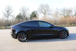 Tesla Model 3 Tesla Model 3 PERFORMANCE AWD 75 kWh dual motor 462pk leder panodak stoelverwarming v+a autopilot black on black de-chrome uitstraling! - afbeelding nr 12