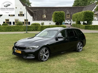 BMW 3 Serie BMW 3-serie Touring 320d High Executive Edition Mild-Hybrid - afbeelding nr 1