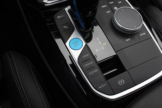 BMW iX3 BMW iX3 Exe. M Sport 80 kWh / SoH 99% / Trekhaak / Panoramadak / Camera / Leder / 20'' / DAB / Sfeerverlichting / Stoelverwarming / Cruise Control - afbeelding nr 29