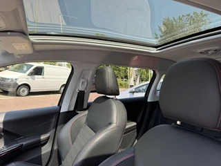 Peugeot 2008 Peugeot 2008 1.2 PureTech Gt-Line Automaat Pano Leer - afbeelding nr 24