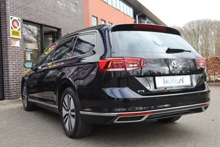 Volkswagen Passat Pano/Nappa Leder/Camera/Navi Pro/Virtual Cockpit/Trekhaak wegkl. - afbeelding nr 41