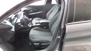 Peugeot 208 Peugeot 208 1.2 Pure Tech 100 Allure, Navi by Carplay, Camera, 3D Digidash - afbeelding nr 18