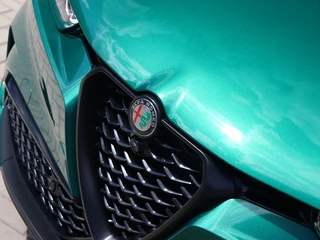 Alfa Romeo Tonale Alfa Romeo Tonale 1.3T PHEV 280 PK Veloce | Pano | Leder | LED | Winter | 20