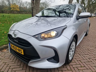 Toyota Yaris / Apple Carplay/Android Auto / Adaptive Cruise / Camera / DAB+ - afbeelding nr 2