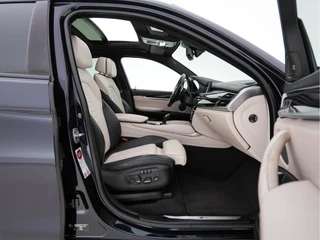 BMW X6 BMW X6 xDrive50i High-Executive M-Sportpack Aut. *PANO | HEAD-UP | TWO-COLOUR-LUXURYLEATHER | FULL-LED | MEMORY-PACK | HARMAN/KARDON-SOUNDSYSTEM |  | BLIND-SPOT | KEYLESS | CAMERA | COMFORT-SEATS | SOFT-CLOSE | 20''ALU* - afbeelding nr 11