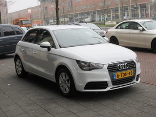 Audi A1 Sportback Audi A1 Sportback 1.2 TFSI Business 5 Deurs Airco Navi - afbeelding nr 4