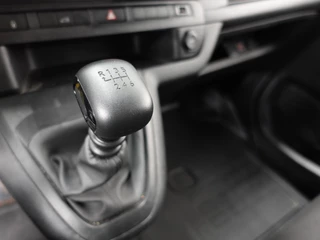Peugeot Expert Peugeot Expert 1.5 BlueHDI 120PK L2 Airco Navigatie Cruise control Trekhaak - afbeelding nr 22