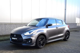 Suzuki Swift Suzuki Swift 1.4 Sport Smart Hybrid | Sport interieur | Zomer/-winterbanden set incl. velgen | Parkeerassistent | - afbeelding nr 2