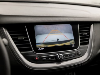 Opel Grandland X (APPLE CARPLAY, GROOT NAVI, STUUR/STOELVERWARMING, LEDER, CAMERA, SPORTSTOELEN, LED KOPLAMPEN, TREKHAAK, KEYLESS, NIEUWE APK, NIEUWSTAAT) - afbeelding nr 16