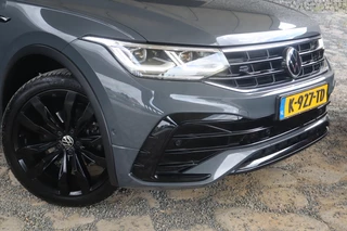 Volkswagen Tiguan Volkswagen Tiguan 1.5 TSI R-Line | Geen import | Black Style | Schuifdak | Digitaa - afbeelding nr 4
