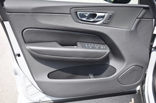 Volvo XC60 Volvo XC60 T6 350PK AWD Plus Dark | Climate | Getint Glas | Trekhaak - afbeelding nr 12