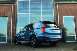 Volvo XC90 ➡️ Volvo XC90 2.0 T8 Twin Engine AWD R-Design | 1e eigenaar | NL auto | 7 persoons | Pano | 20 inch | LED | Sportstoelen | Trekhaak | B&W | Stuurverwarming | Stoelverwarming | NAP | Origineel | - afbeelding nr 3