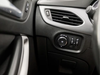 Opel Astra Opel Astra Sports Tourer 1.0 Sportline (GROOT NAVI, APPLE CARPLAY, CLIMATE, TREKHAAK, XENON, SPORTSTOELEN, BLUETOOTH, CRUISE CONTROL, NIEUWSTAAT) - afbeelding nr 24