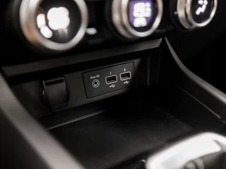 Renault Arkana Renault Arkana 1.3 TCe 140 160Pk Automaat (APPLE CARPLAY, GROOT NAVI, CLIMATE, CAMERA, LEDER, SPORTSTOELEN, ADAPTIVE CRUISE, GETINT GLAS, KEYLESS, NIEUWE APK, NIEUWSTAAT) - afbeelding nr 30