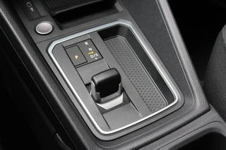 Ford Transit Connect Ford Transit Connect 1.5 EcoBoost PHEV L2 Limited 150pk | Ford Voorraad | Laadvloerbescherming hout | Driver Assistance Pack Trailer - afbeelding nr 21