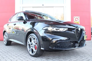 Alfa Romeo Tonale Alfa Romeo Tonale 1.5T 160PK HYbrid VELOCE | PANORAMISCH SCHUIF / KANTELDAK | LEDEREN BEKLEDING | VOORSTOELEN / STUUR VERWARMD | VOORSTOELEN GEVENTILEERD | VOORSTOELEN ELEKTRISCH VERSTELBAAR | DRAADLOOS APPLE CARPLAY / ANDROID AUTO | 360° CAMERA | AUTOMATISCH DIMMENDE BUITENSPIEGELS | 20