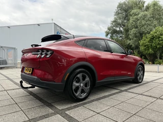 Ford Mustang Mach-E Ford Mustang Mach-E Aut. 75kWh | Leder | Bang & Olufssen | 360 Camera | - afbeelding nr 6