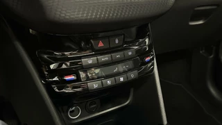 Peugeot 2008 Peugeot 2008 1.2 PureTech Blue Lease Executive NAVI ECC LM CARPLAY. - afbeelding nr 31