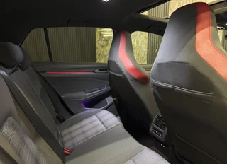 Volkswagen Golf Volkswagen Golf 2.0 TSI GTI|PANO|HUD|Harman Kardon|BLIND SPOT|BOMVOL - afbeelding nr 17