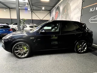 Porsche Cayenne Porsche Cayenne 3.0 E-Hybrid SPORT CHRONO ACC PANODAK BTW CARPLAY LUCHTVERING PDLS PORSCHE-APPROVED 22-02-2026 VOL VOL - afbeelding nr 7