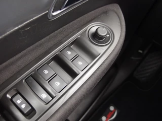 Opel Mokka Opel Mokka 1.4 T Edition TREKHAAK / CAMERA / DAB+ / CRUISE / BLUETOOTH / ELEK RAMEN / NL-AUTO - afbeelding nr 39