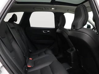 Volvo XC60 Volvo XC60 T8 PLUG-IN HYBRID ULTIMATE DARK 21INCH 360GR CAM FULL-LED SCHUIF - afbeelding nr 37