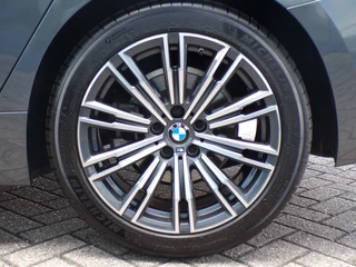 BMW 3 Serie BMW 3 Serie 320i Executive Edition, Automaat / Carplay + Android Auto / Full LED / Camera + Sensoren - afbeelding nr 22