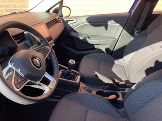 Renault Clio Renault Clio 1.0 TCe 91 pk Equilibre Navigatie Apple Carplay/Android Auto Parkeersensoren achter Cruise Control Ledverlichting Airco - afbeelding nr 19