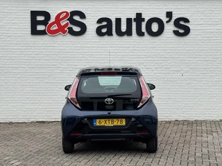 Toyota Aygo Toyota Aygo 1.0 VVT-i x-play Airco Camera Bluetooth Media player Nieuwe 4 seizoenen banden - afbeelding nr 18
