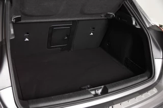 Mercedes-Benz GLA Mercedes-Benz GLA 180 AMG Line *Navigatie*Camera*2x AMG* - afbeelding nr 24