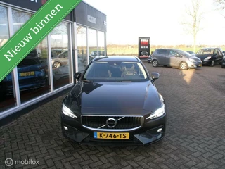 Volvo V60 Volvo V60 2.0 B4 Momentum HK-Sound/Memory/Leder/18Inch/Trekhaak - afbeelding nr 2