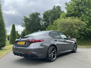 Alfa Romeo Giulia Alfa Romeo Giulia 2.0T Q4 Veloce, 19 inch, Performance!! - afbeelding nr 28
