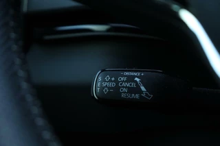 Škoda Karoq Skoda Karoq 1.5 TSI / 150 PK / DSG / Sportline / Black Edition / Virtual Cockpit / Camera / Cruise Control / Trekhaak / 19