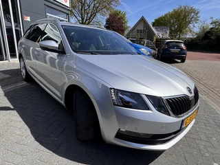 Škoda Octavia Skoda Octavia 1.0 TSI Style Business Automaat|Carplay|Trekhaak|Stoelverw.|NAP|Navi|Led - afbeelding nr 5