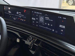 Peugeot 3008 Peugeot 3008 1.2 HYBRID 145e ALLURE AUT. CARPLAY AFN.TREKHAAK NAVI STOELVERW KEYLESS 05/2025 - afbeelding nr 31