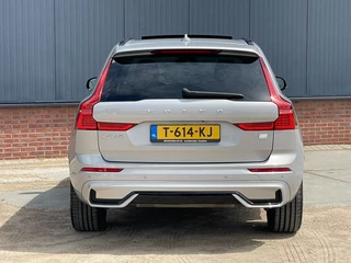 Volvo XC60 Volvo XC60 2.0 T6 Plug-In Hybrid AWD Dark Panoramadak / Trekhaak / Leder - afbeelding nr 4