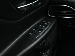 Jaguar XE Jaguar XE 2.0 D R-Sport-Pack Aut. *LEATHER-MICROFIBRE | BI-XENON | NAVI-FULLMAP | MERIDIAN-SOUND | HEATED-SPORTSEATS | CAMERA | ECC | KEYLESS | PDC | SHIFT-PADDLES | LANE-ASSIST | CRUISE | 17''ALU* - afbeelding nr 21