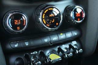 MINI Electric Mini Mini Electric MINI Electric 33 kWh Cooper SE/Navi/Leder - afbeelding nr 15